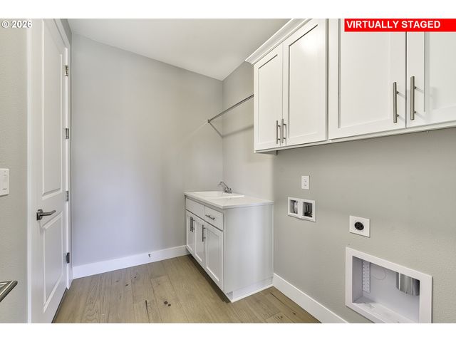 130 ANNABELLE St, Castle Rock, WA 98611