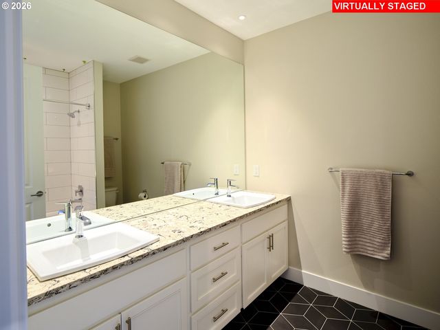 130 ANNABELLE St, Castle Rock, WA 98611
