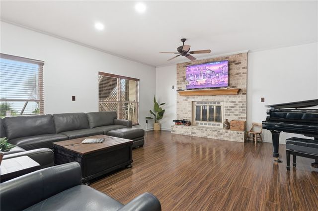 9255 County Road 2226, Taft, TX 78390