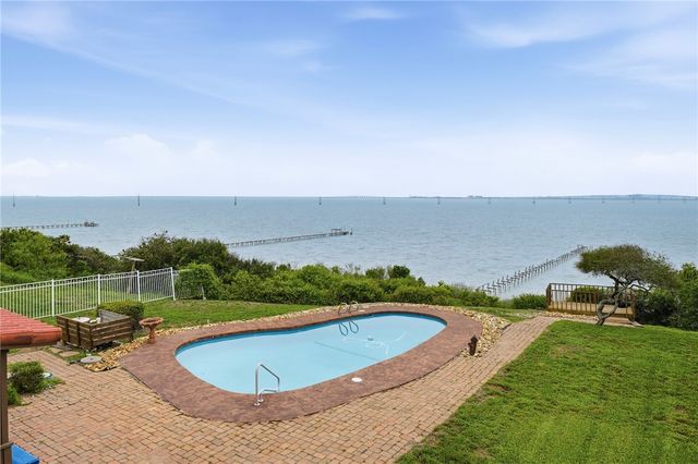 9255 County Road 2226, Taft, TX 78390
