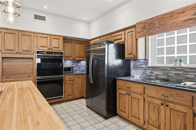 9255 County Road 2226, Taft, TX 78390