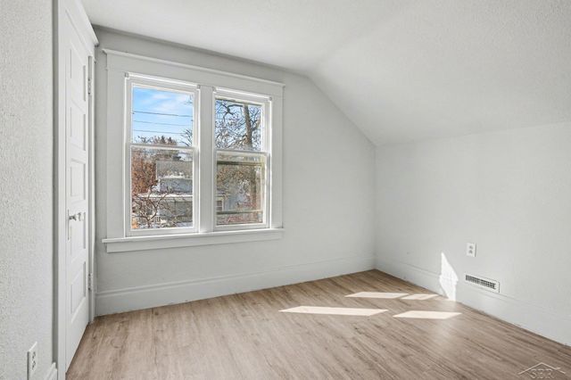 814 Mackinaw Street, Saginaw, MI 48602