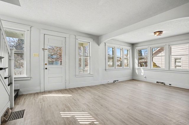 814 Mackinaw Street, Saginaw, MI 48602