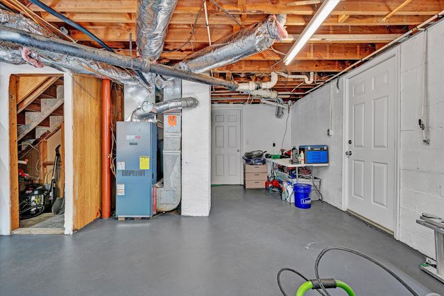 3736 Barberry AVE, Roanoke, VA 24017