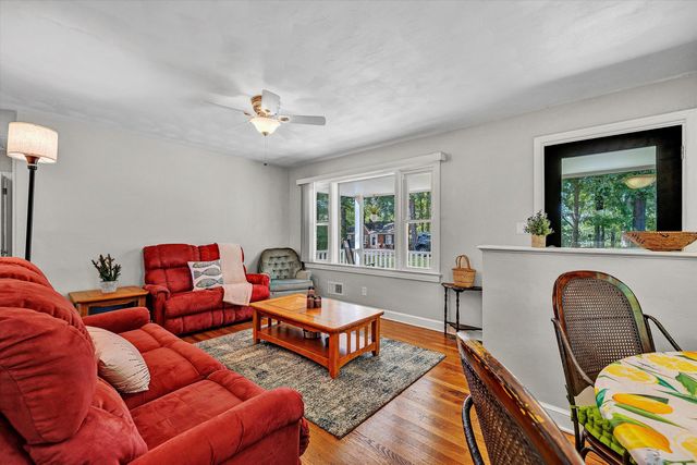 3736 Barberry AVE, Roanoke, VA 24017
