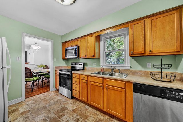 3736 Barberry AVE, Roanoke, VA 24017
