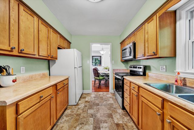 3736 Barberry AVE, Roanoke, VA 24017