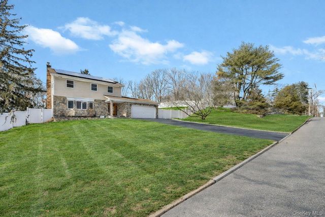 132 Midwood Avenue, Nesconset, NY 11767