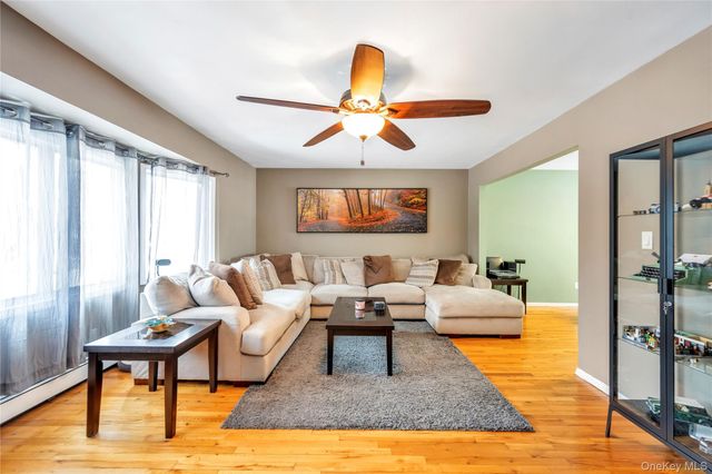 132 Midwood Avenue, Nesconset, NY 11767