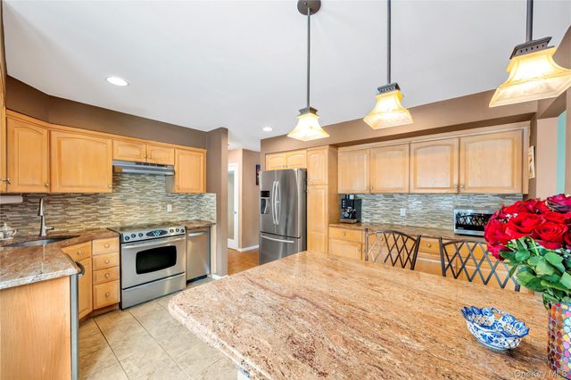 132 Midwood Avenue, Nesconset, NY 11767