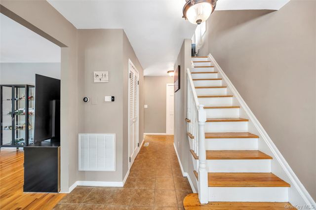 132 Midwood Avenue, Nesconset, NY 11767