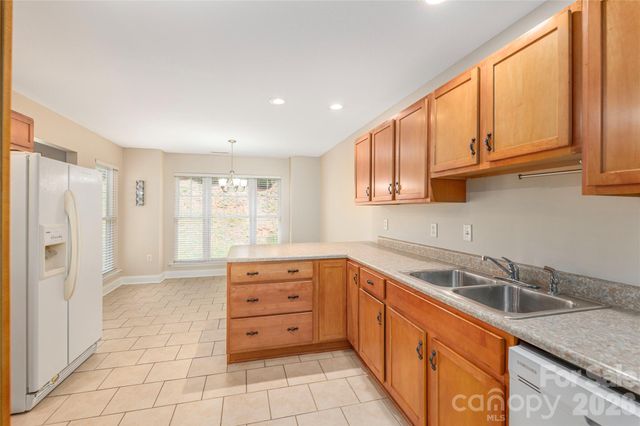 8 Kaylor Drive, Arden, NC 28704