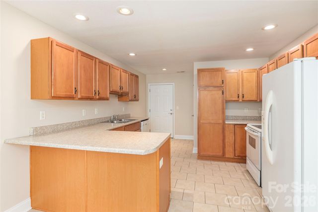 8 Kaylor Drive, Arden, NC 28704