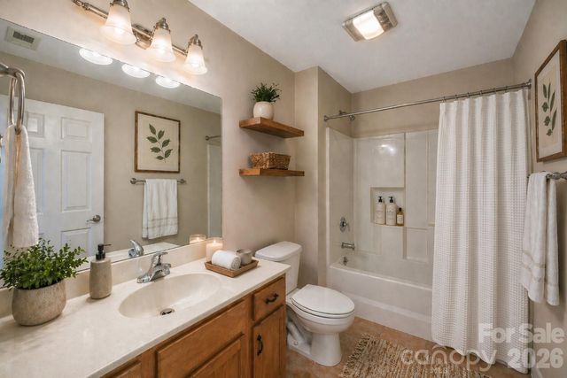 8 Kaylor Drive, Arden, NC 28704