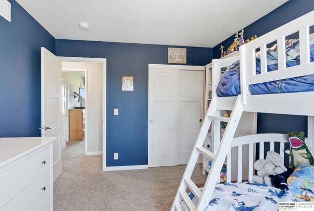 7716 N 147th Avenue Circle, Bennington, NE 68007