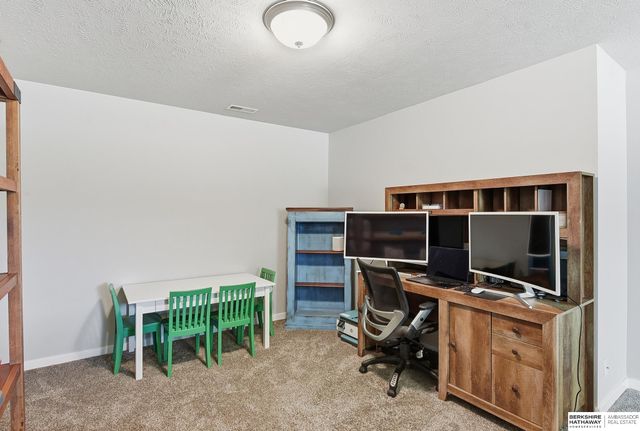 7716 N 147th Avenue Circle, Bennington, NE 68007