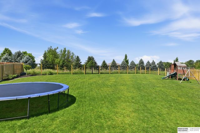 7716 N 147th Avenue Circle, Bennington, NE 68007