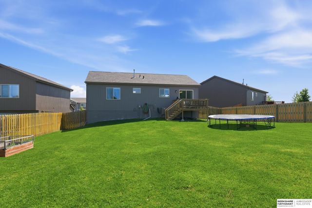 7716 N 147th Avenue Circle, Bennington, NE 68007