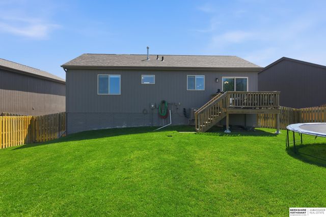 7716 N 147th Avenue Circle, Bennington, NE 68007