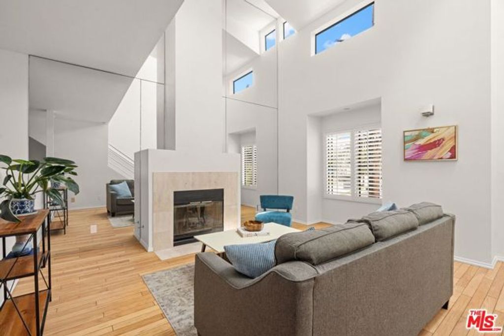 2806 6th Street, Santa Monica, CA 90405