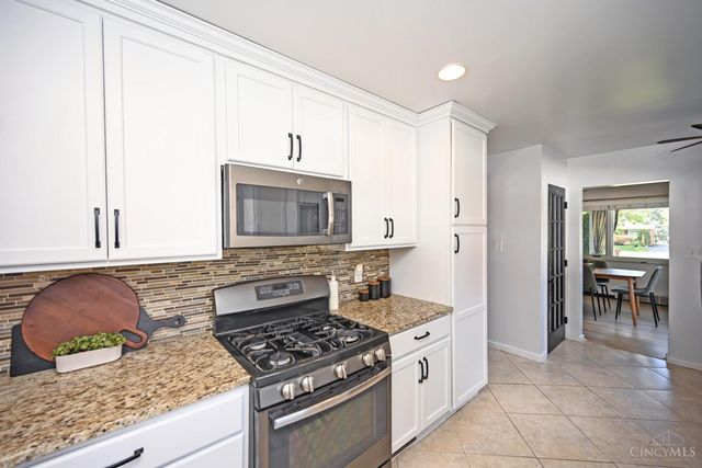 8040 Sagamore Drive, Amberley, OH 45236