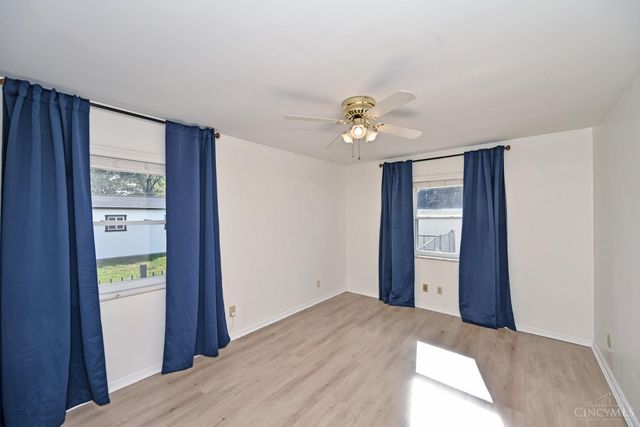 8040 Sagamore Drive, Amberley, OH 45236