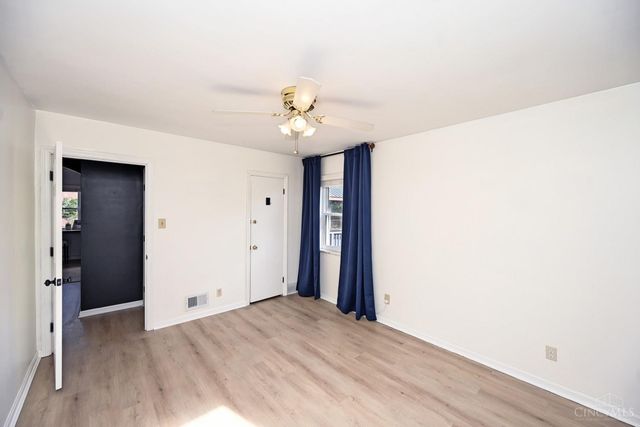 8040 Sagamore Drive, Amberley, OH 45236