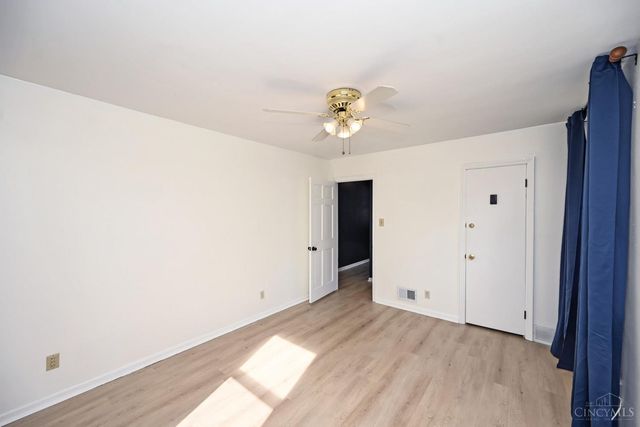 8040 Sagamore Drive, Amberley, OH 45236