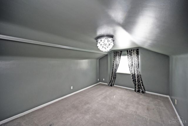 8040 Sagamore Drive, Amberley, OH 45236