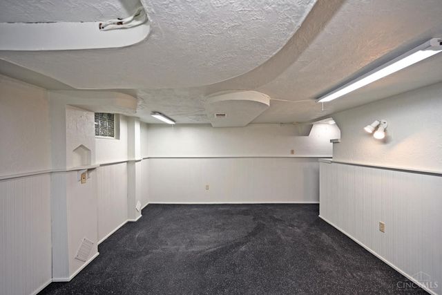 8040 Sagamore Drive, Amberley, OH 45236