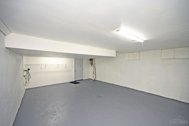 8040 Sagamore Drive, Amberley, OH 45236