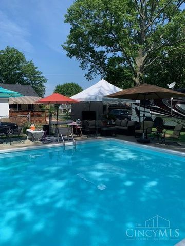 8040 Sagamore Drive, Amberley, OH 45236