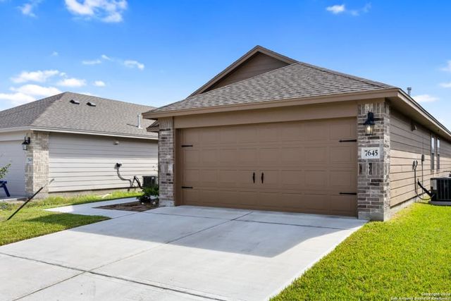 7645 Rustler, Corpus Christi, TX 78414