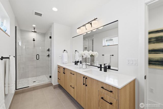 3648 B Greenwood Avenue N, Seattle, WA 98103