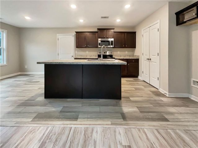 232 Cynthia Court, Dallas, GA 30157