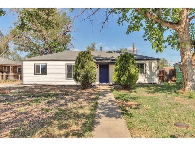 815 Zion St, Aurora, CO 80011