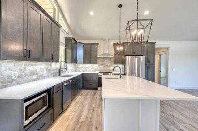 256 Windy Reed Drive, Hiawassee, GA 30546