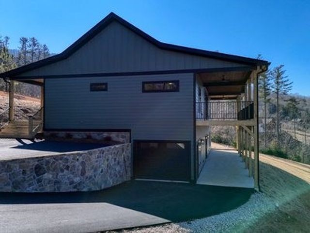 256 Windy Reed Drive, Hiawassee, GA 30546