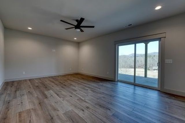 256 Windy Reed Drive, Hiawassee, GA 30546