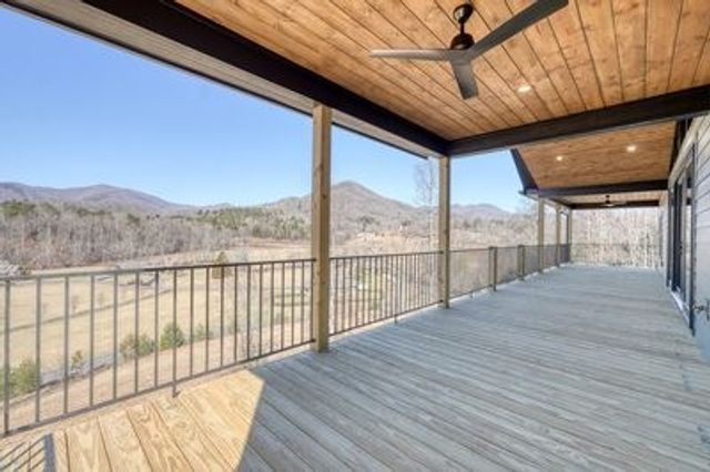 256 Windy Reed Drive, Hiawassee, GA 30546