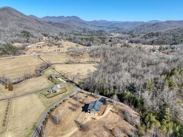 256 Windy Reed Drive, Hiawassee, GA 30546
