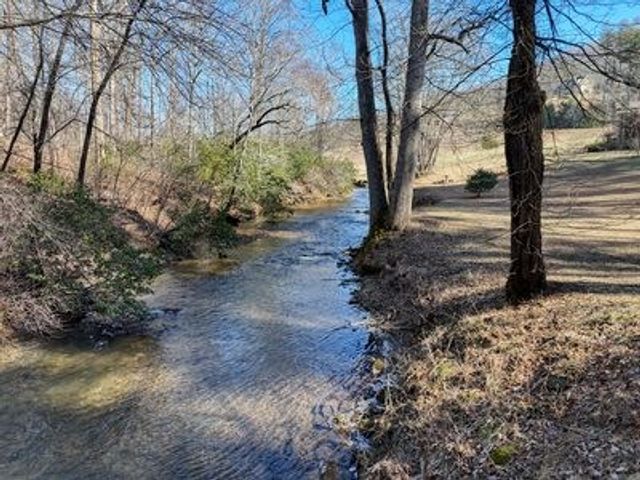 256 Windy Reed Drive, Hiawassee, GA 30546