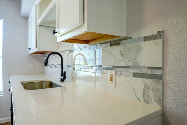 3229 Hardeman Street, Fort Worth, TX 76119