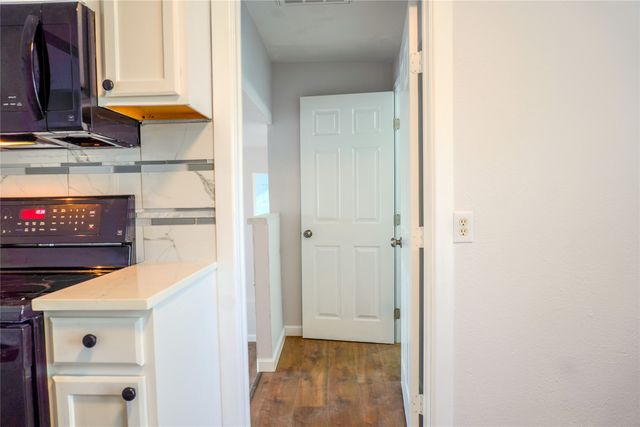 3229 Hardeman Street, Fort Worth, TX 76119
