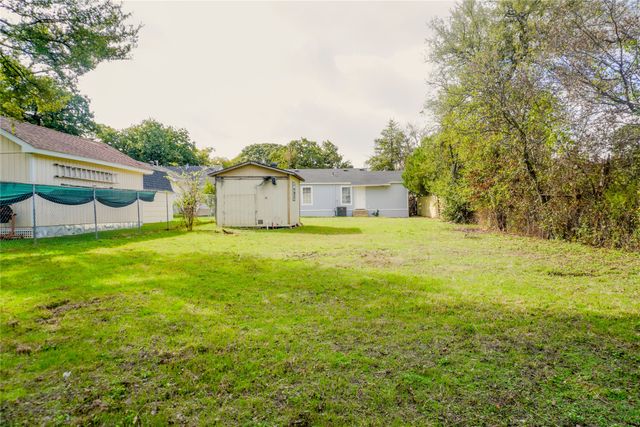 3229 Hardeman Street, Fort Worth, TX 76119