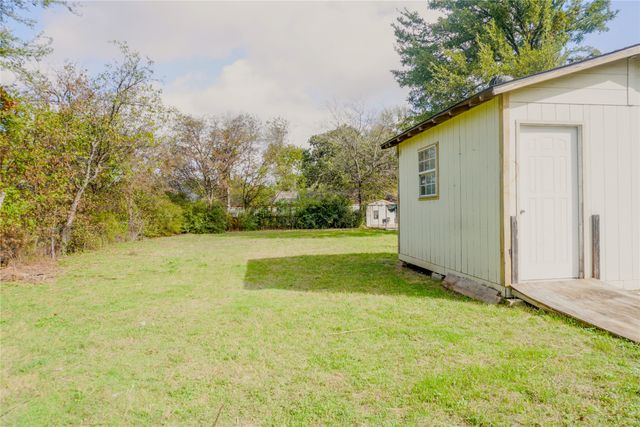 3229 Hardeman Street, Fort Worth, TX 76119