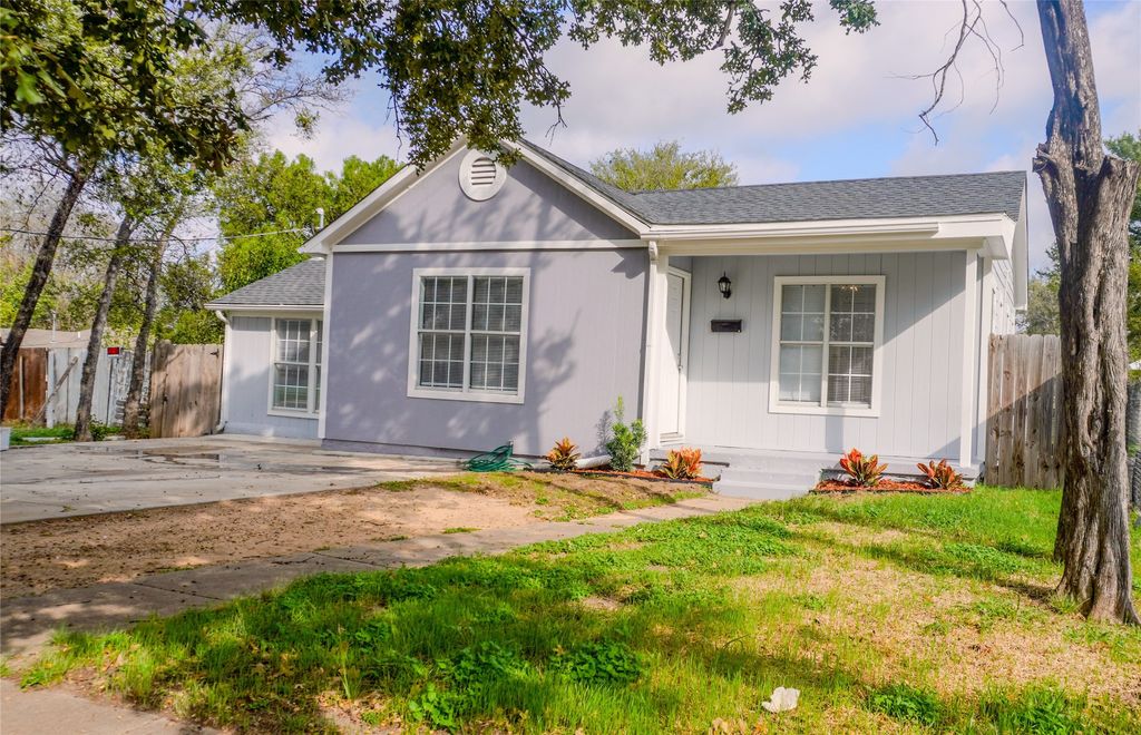 3229 Hardeman Street, Fort Worth, TX 76119 — photo 4