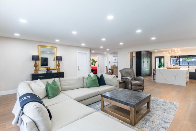 335 Franklin Road, West Palm Beach, FL 33405