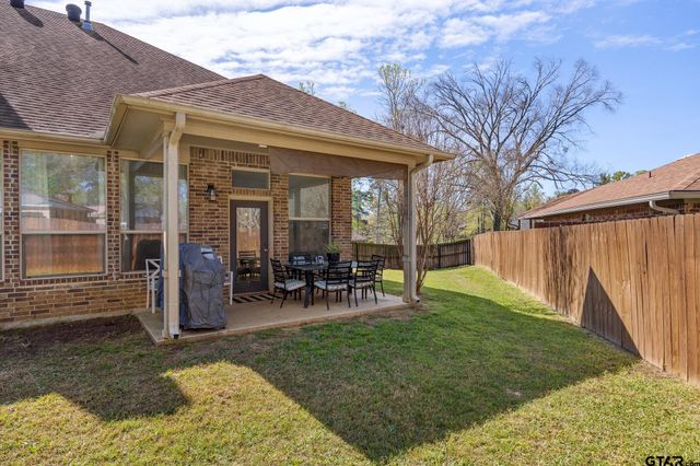 310 Rosebrook Cir, Whitehouse, TX 75791