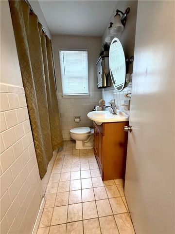 714 Willett Avenue, East Providence, RI 02915